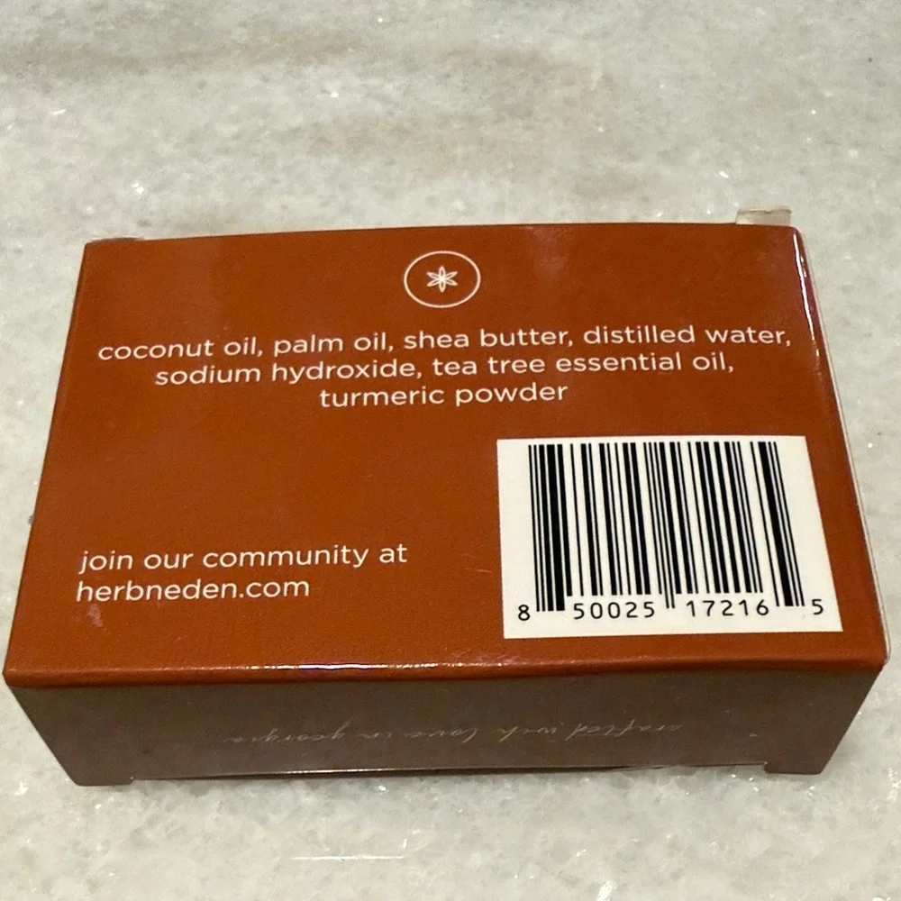 Tea Tree & Turmeric Cleanser - Brown